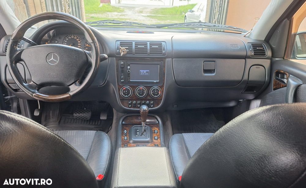 Mercedes-Benz ML - 10