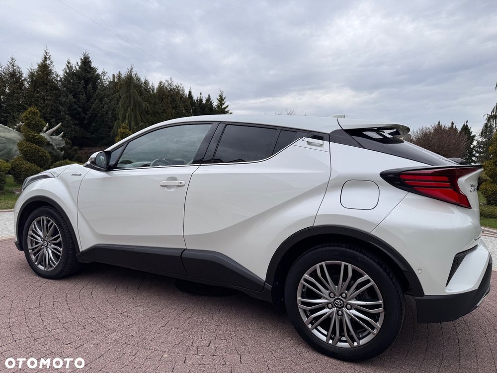 Toyota C-HR 2.0 Hybrid Executive - 11