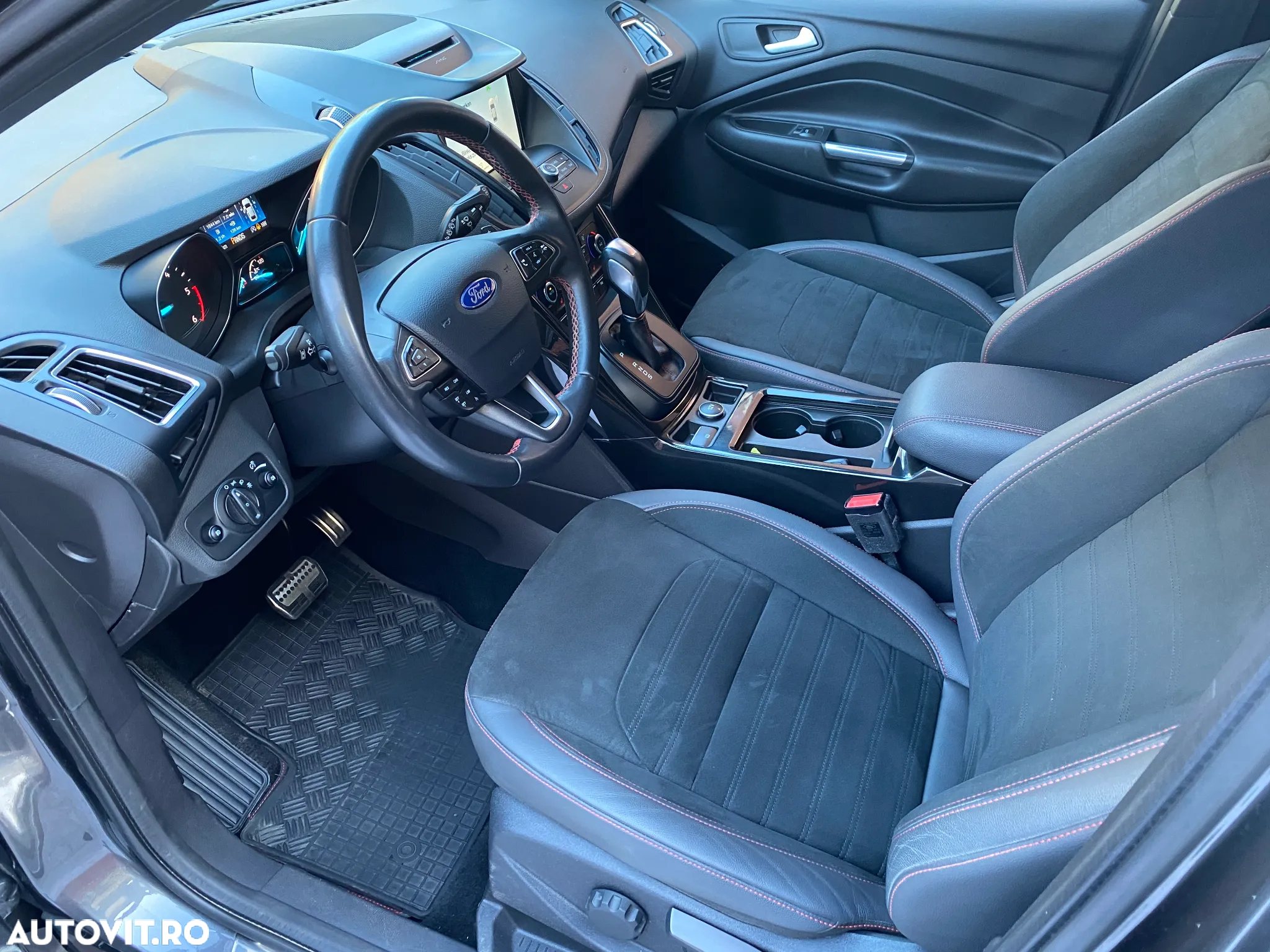Ford Kuga 2.0 TDCi 4WD Powershift ST-Line - 5