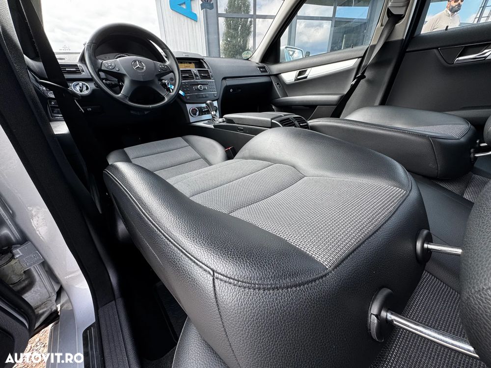 Mercedes-Benz C 180 T Kompressor Automatik BlueEFFICIENCY Elegance - 21