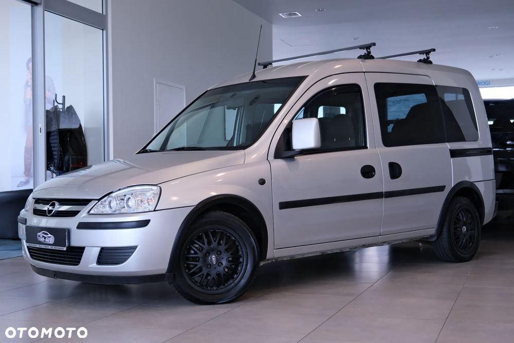 Opel Combo Tour 1.3 CDTI Arizona - 20