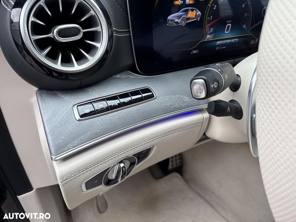 Mercedes-Benz AMG GT 4-door Coupe 43 4Matic+ - 23