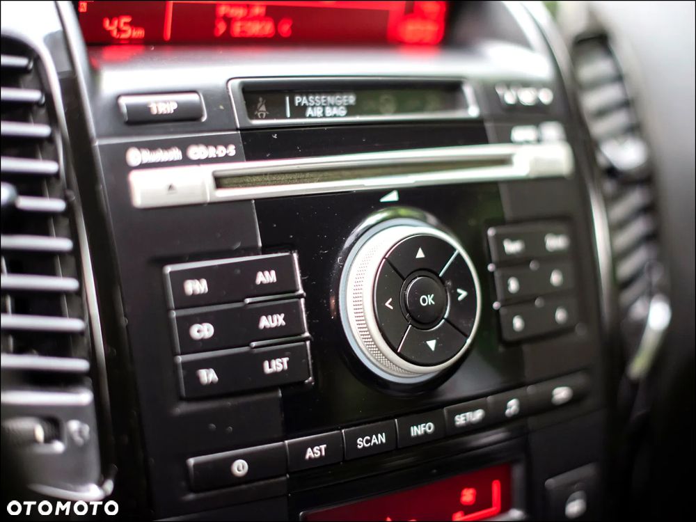 Kia Venga - 29