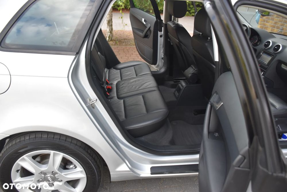 Audi A3 Sportback 2.0 TDI DPF S line Sportpaket - 15