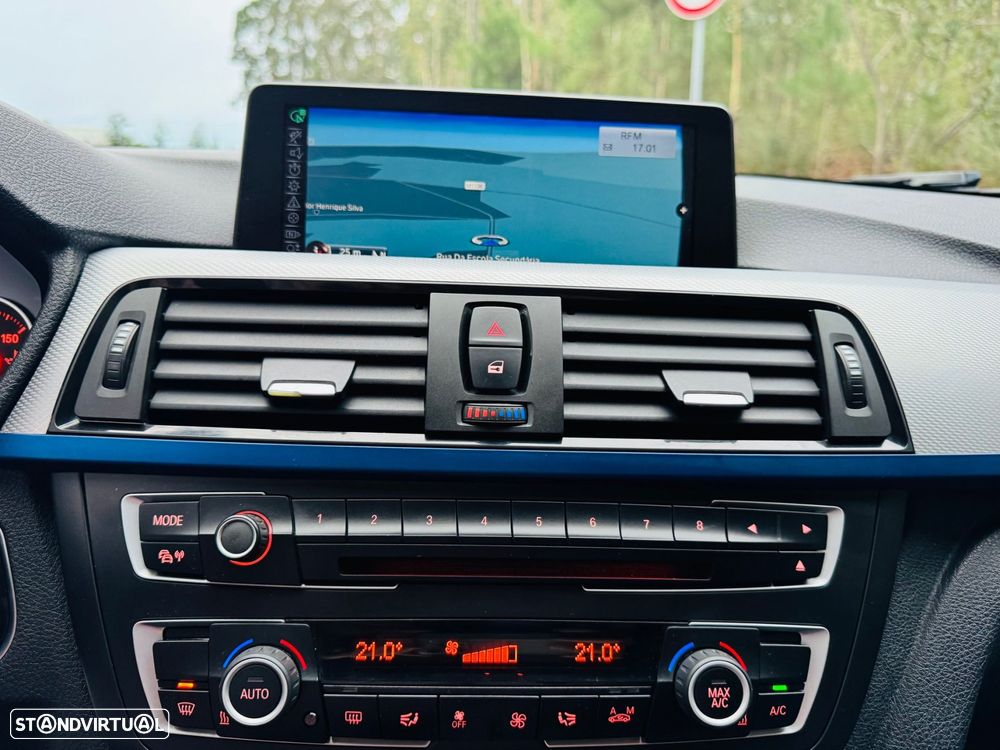 BMW 320 d Touring Auto Pack M - 29