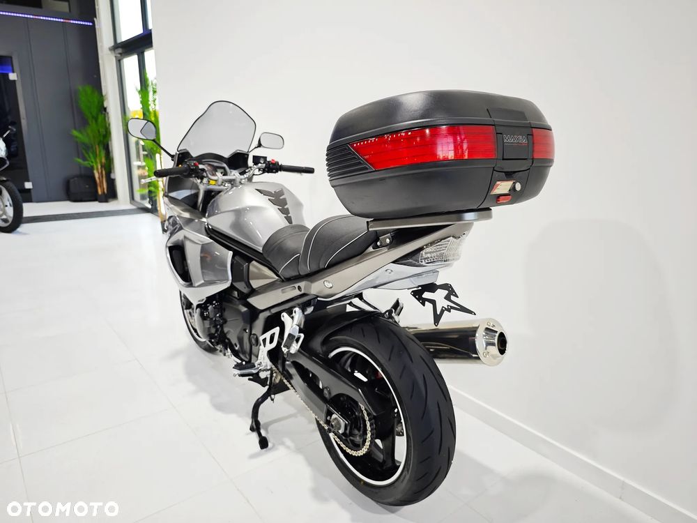 Suzuki GSX - 20