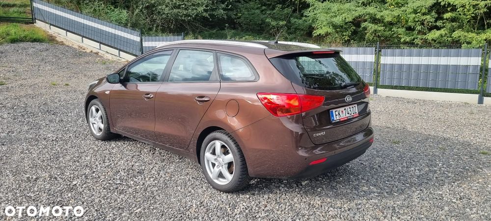 Kia Ceed - 6