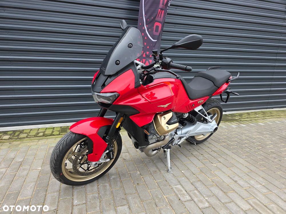 Moto Guzzi V100 Mandello - 4