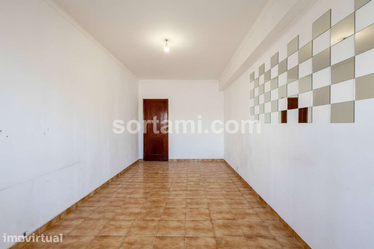 Apartamento T2 Venda em Quarteira,Loulé - Grande imagem: 3/18