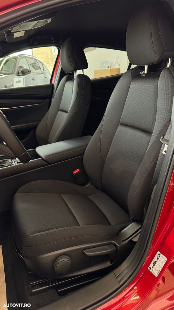 Mazda 3 e-Skyactiv G140 AT MHEV Homura - 11