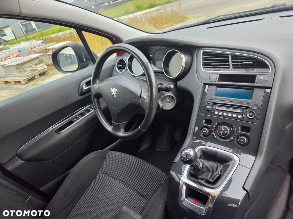 Peugeot 5008 - 18