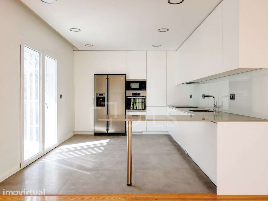 Apartamento T4 com varanda em novo empreendimento, Estoril - Grande imagem: 3/33