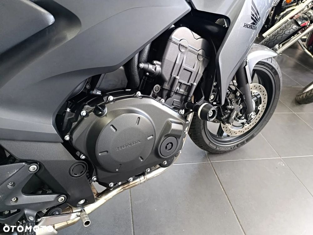 Honda CBF - 18
