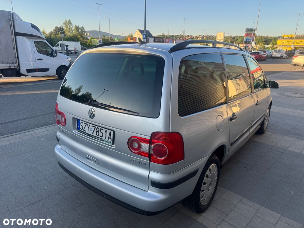 Volkswagen Sharan 2.0 TDI Comfortline - 8