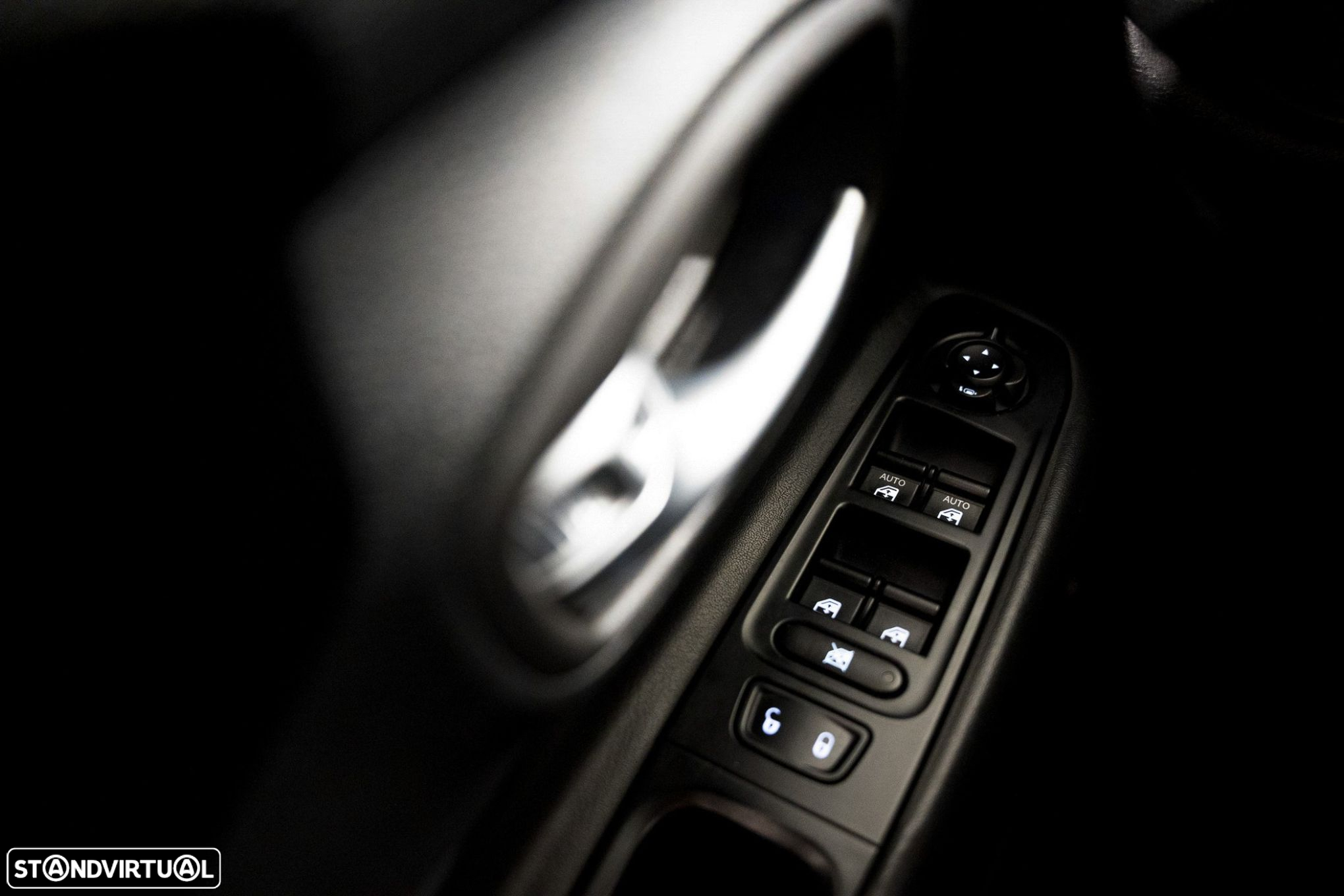 Jeep Renegade 1.6 MJD Limited DCT - 13