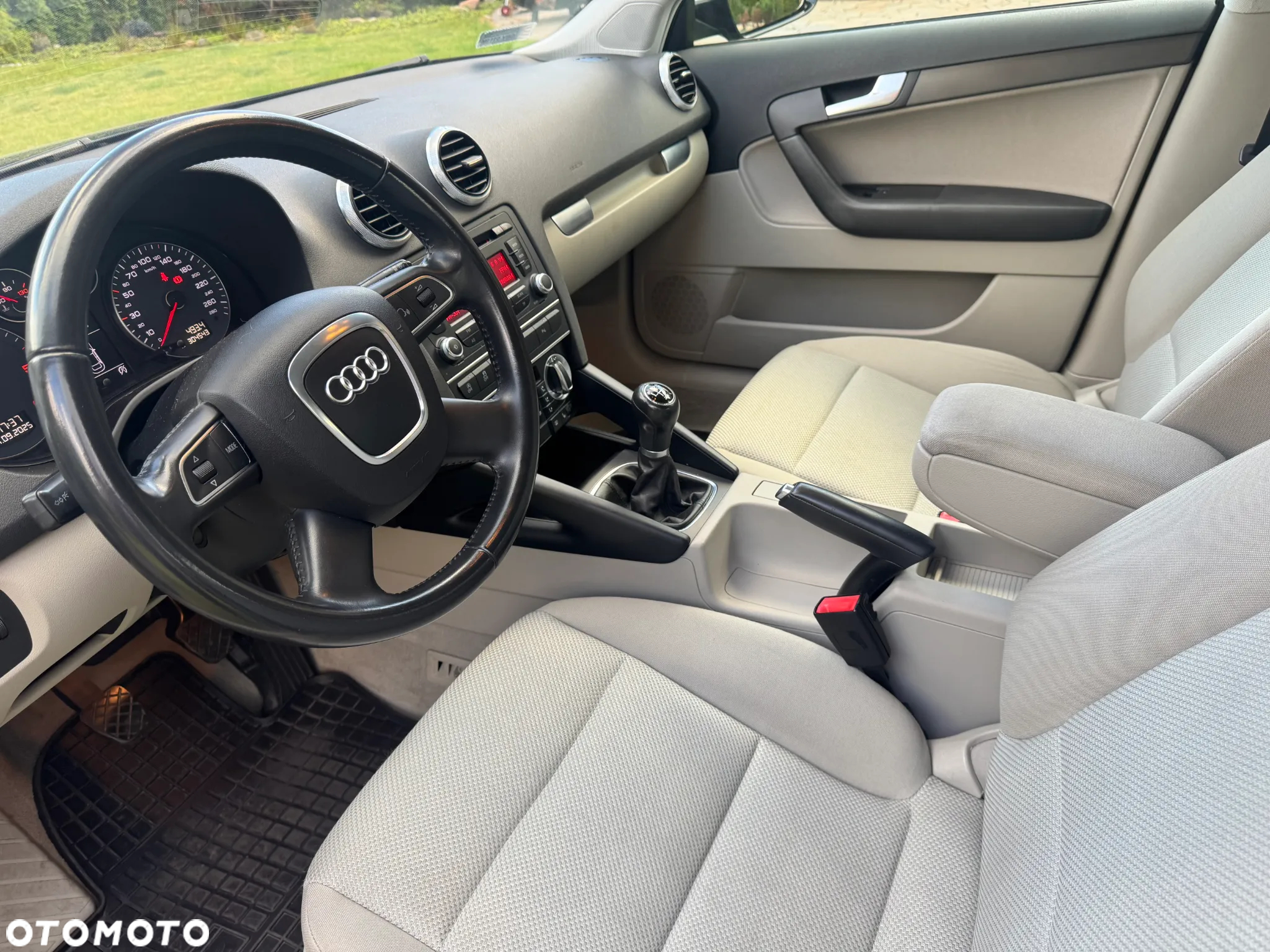 Audi A3 Sportback 2.0 TDI DPF Ambiente - 8