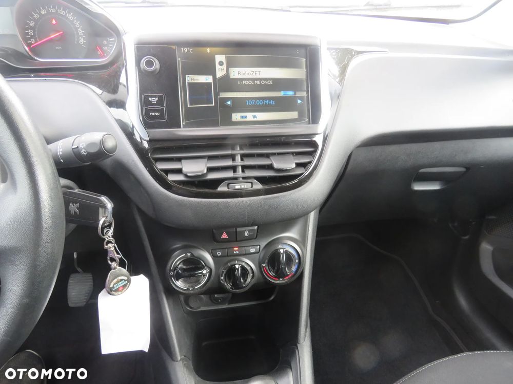 Peugeot 208 1.6 e-HDi Active STT - 13
