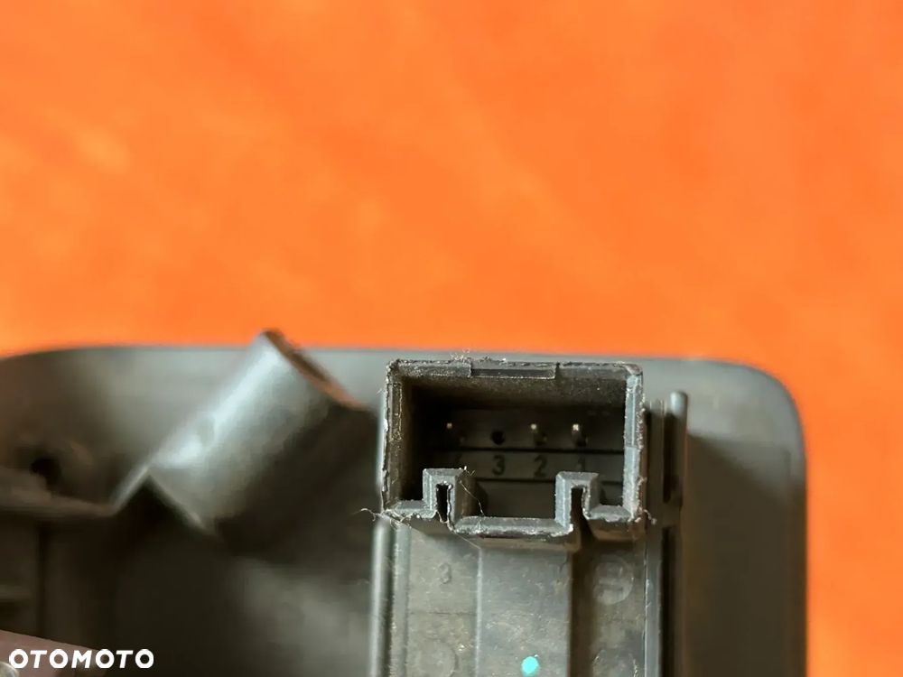 VW GOLF RĄCZKA UCHWYT DRZWI BOCZKA PRAWY TYŁ PRAWA TYLNA 1K4868056B - 5
