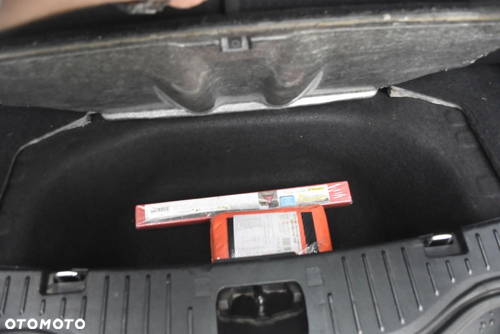 Ford S-Max 1.6 T Trend - 17