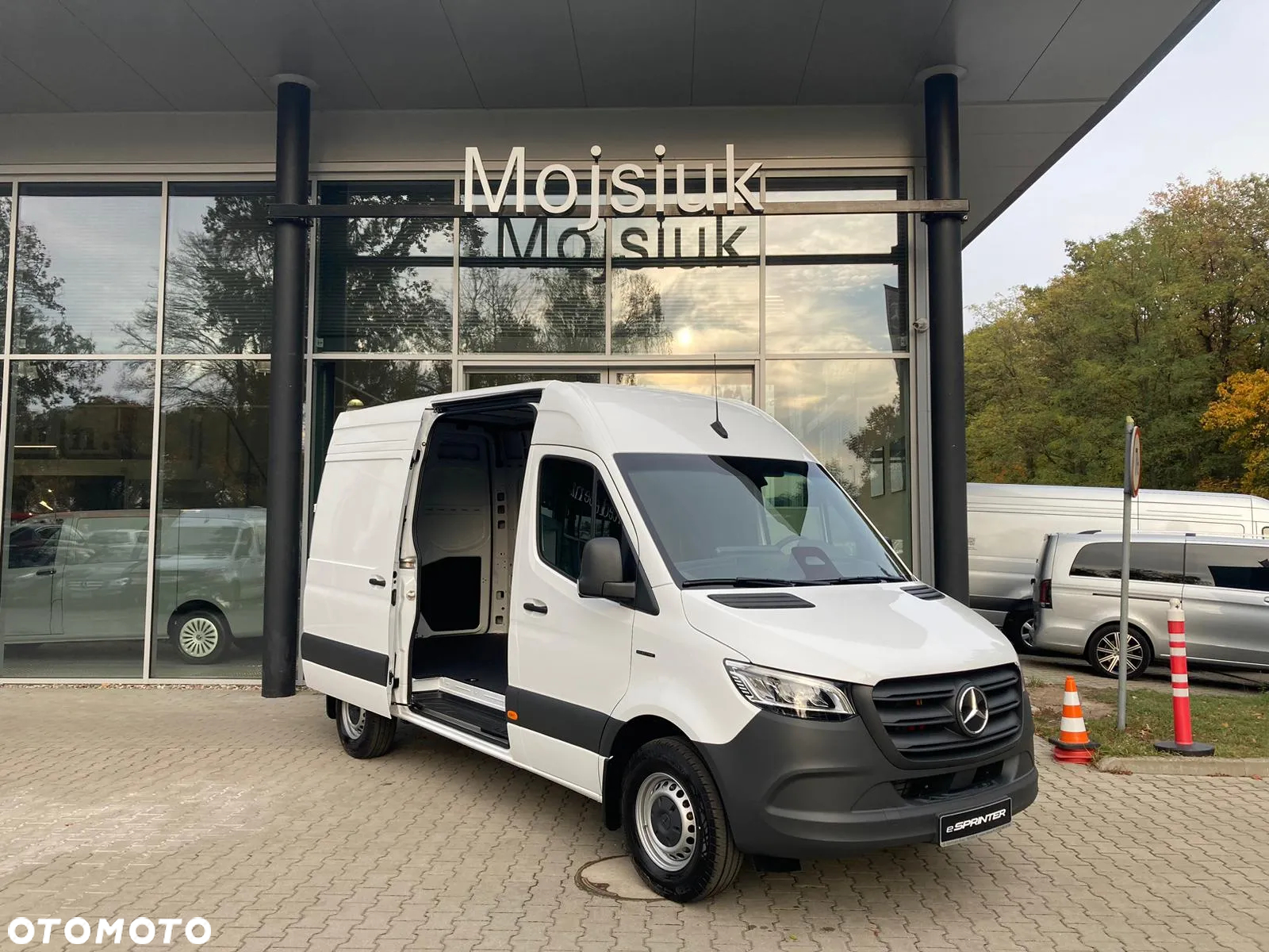 Mercedes-Benz eSprinter - 2