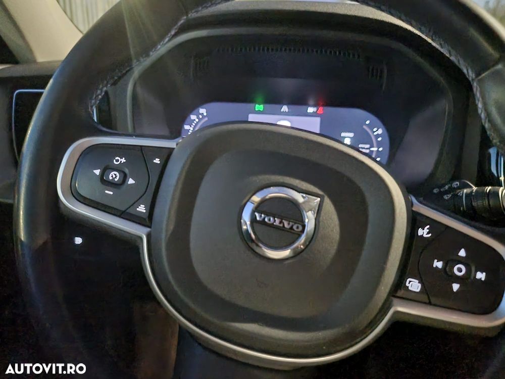 Volvo XC 60 - 22