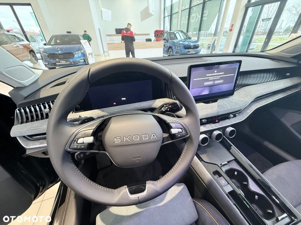 Skoda Superb 2.0 TDI SCR Edition 130 DSG - 36