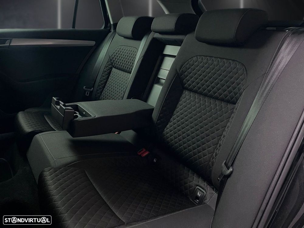 Skoda Superb Break 2.0 TDI Style DSG - 29