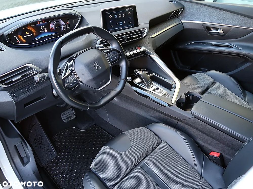 Peugeot 3008 1.5 BlueHDi Crossway S&S EAT8 - 17