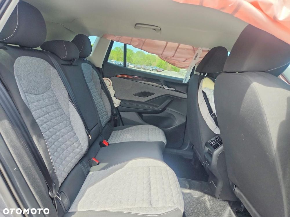 Volkswagen Tiguan - 10