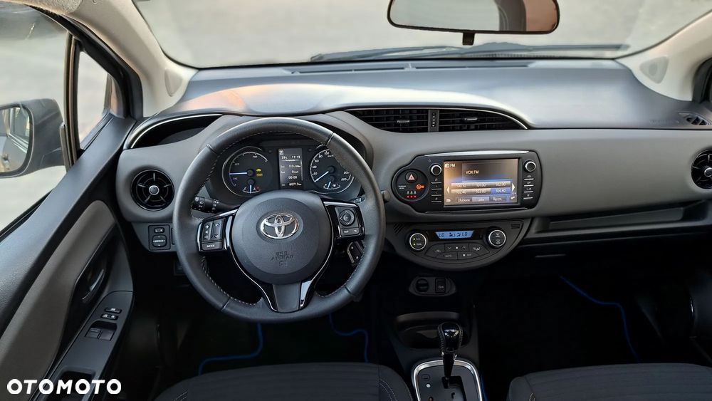 Toyota Yaris 1.5 VVT-i Lounge - 14
