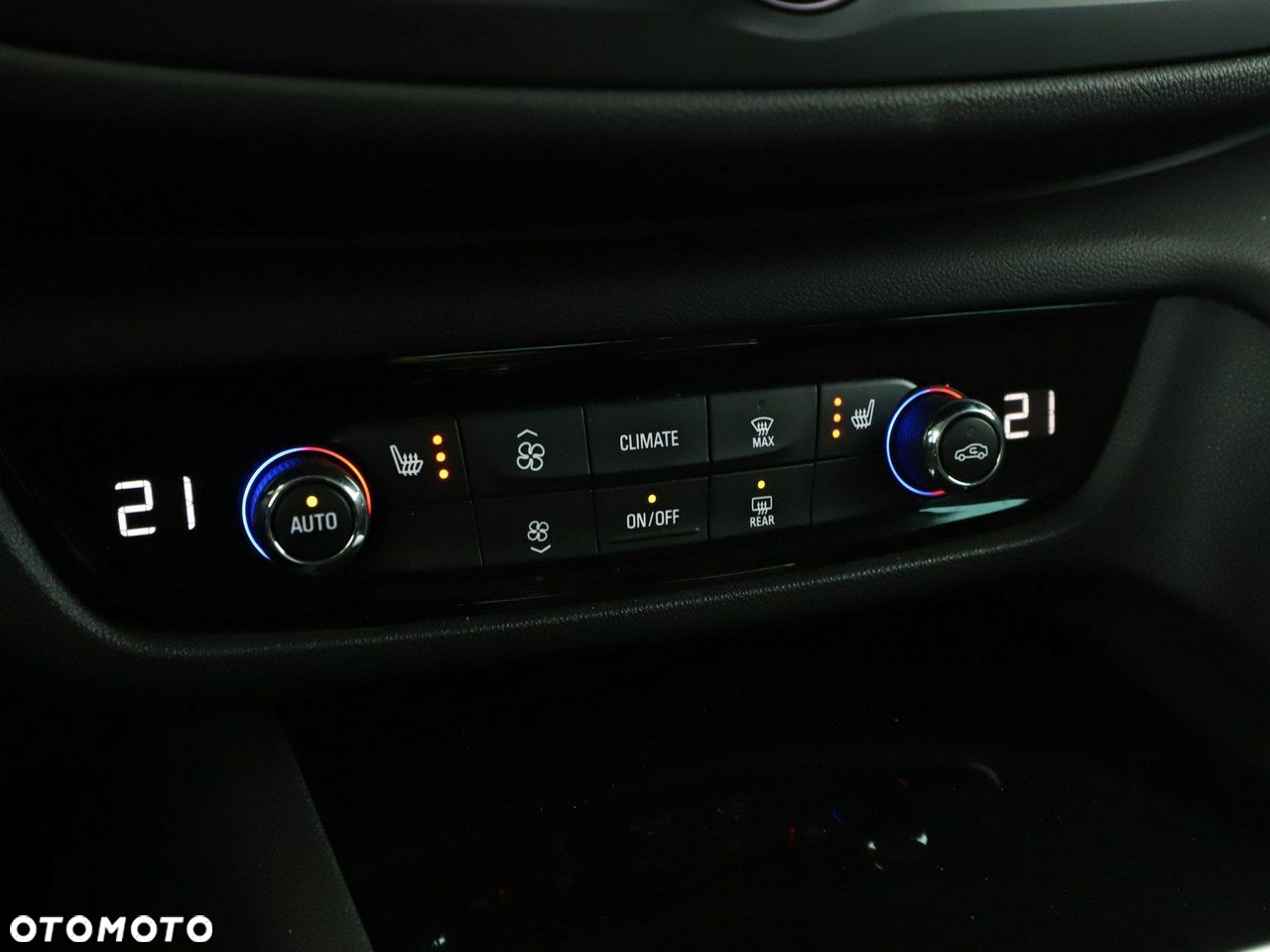 Opel Insignia - 29