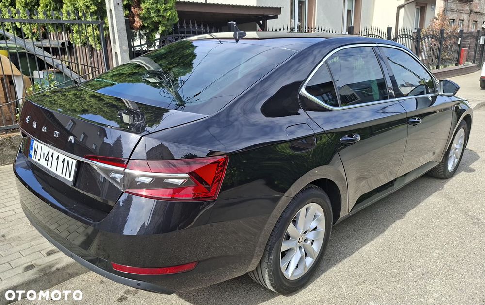 Skoda Superb 2.0 TSI L&K DSG - 7