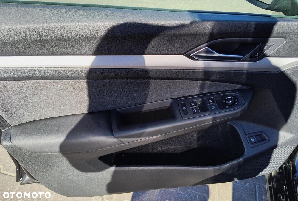 Volkswagen Golf - 21