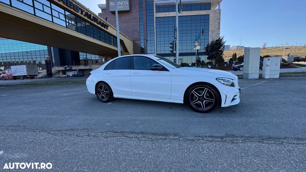 Mercedes-Benz C - 11