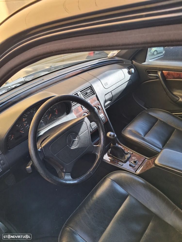Mercedes-Benz C 200 D Elegance - 5
