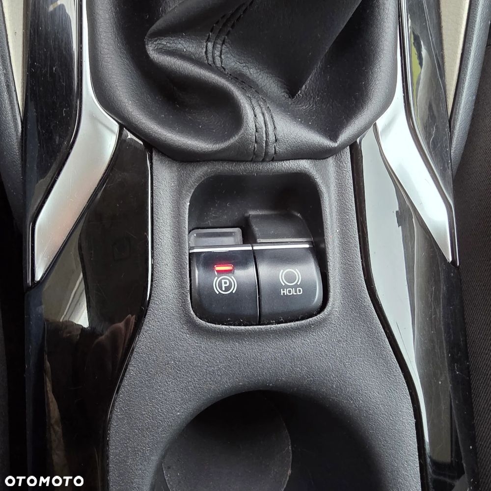 Toyota Corolla - 24