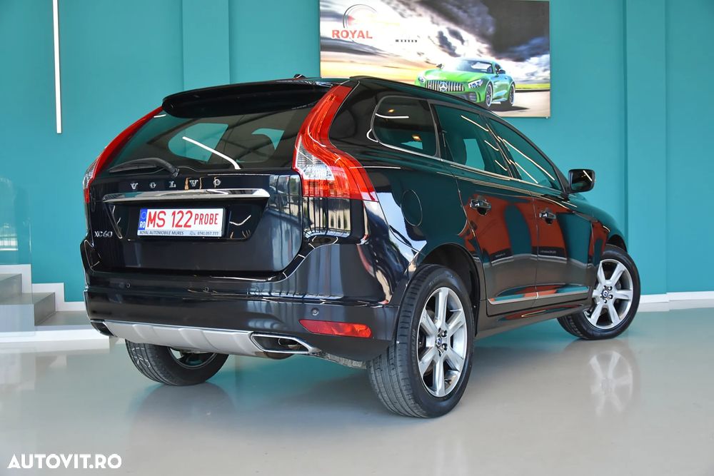 Volvo XC 60 D5 AWD Summum - 4