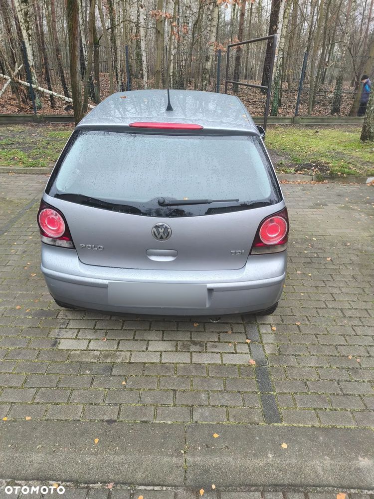Volkswagen Polo 1.4 TDI Comfortline - 2