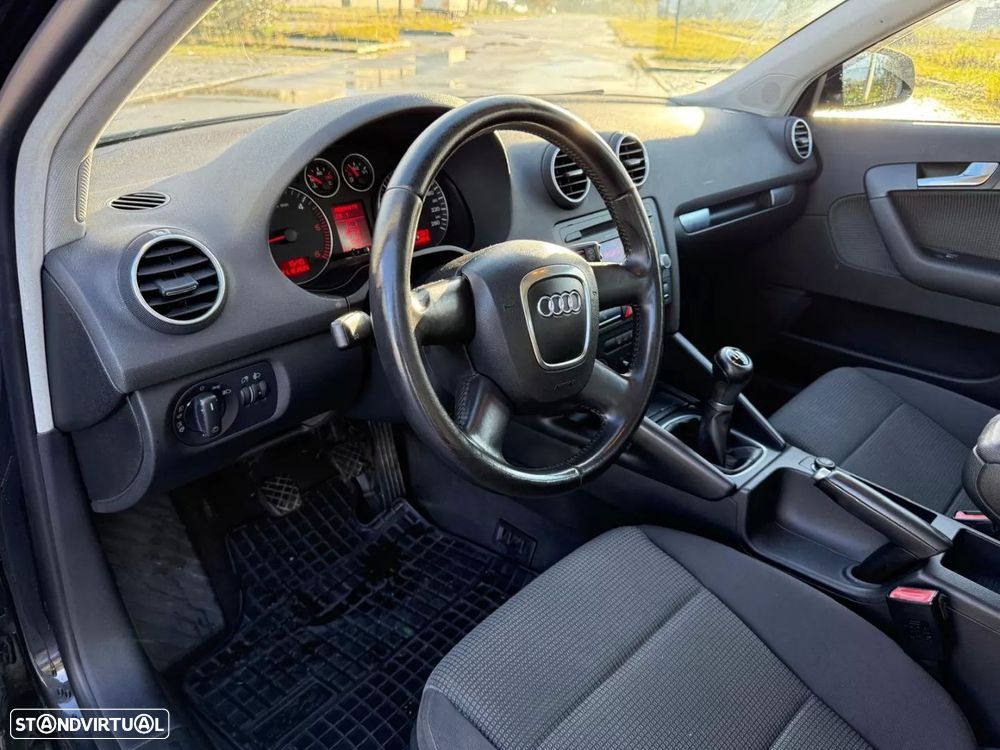 Audi A3 Sportback 1.9 TDi Sport FPD - 10