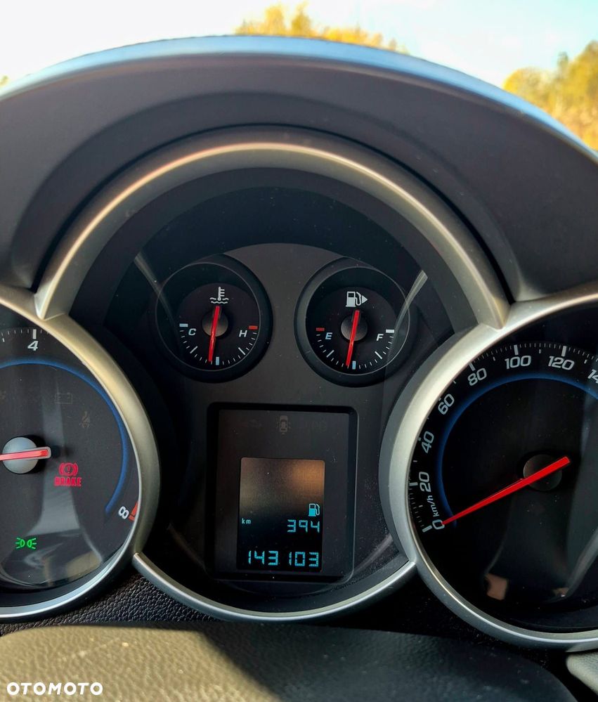 Chevrolet Cruze - 8