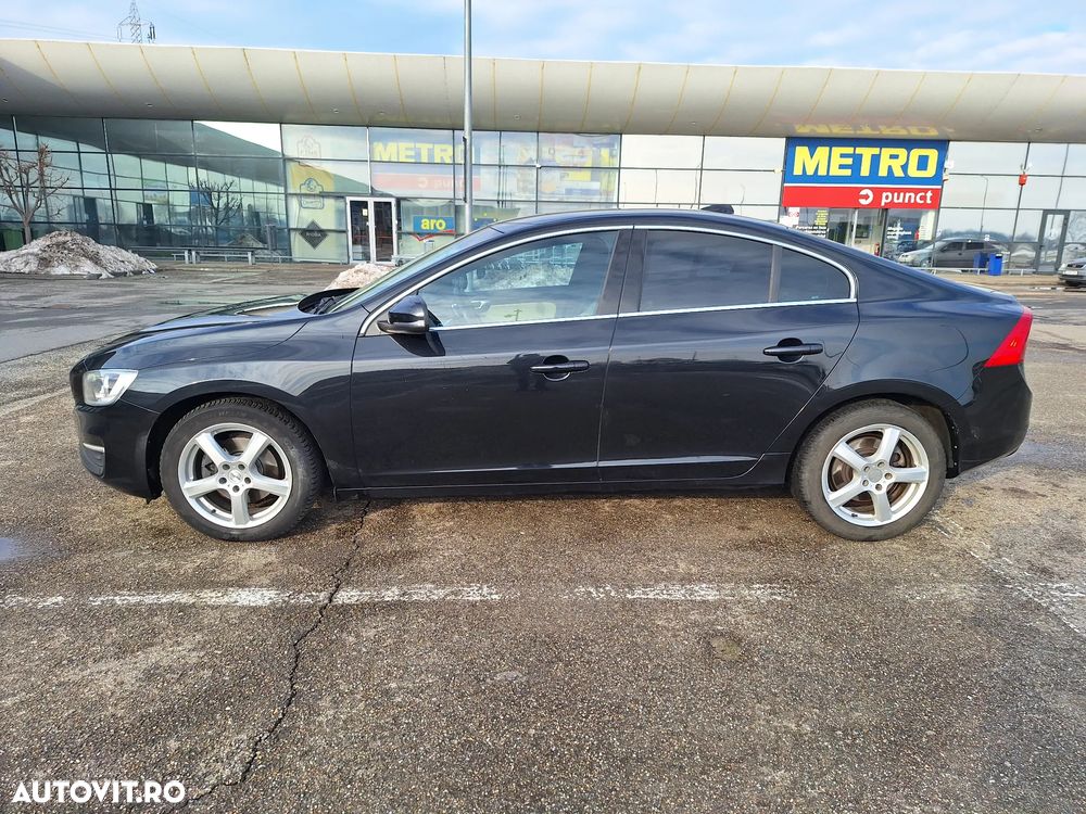 Volvo S60 D2 Start-Stop R-Design - 2