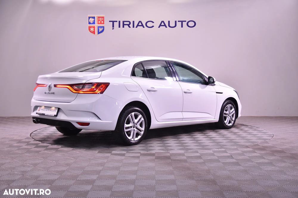 Renault Megane - 5