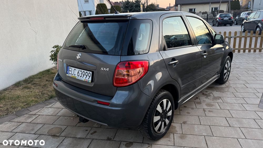 Suzuki SX4 1.6 VVT 4x2 Comfort - 4