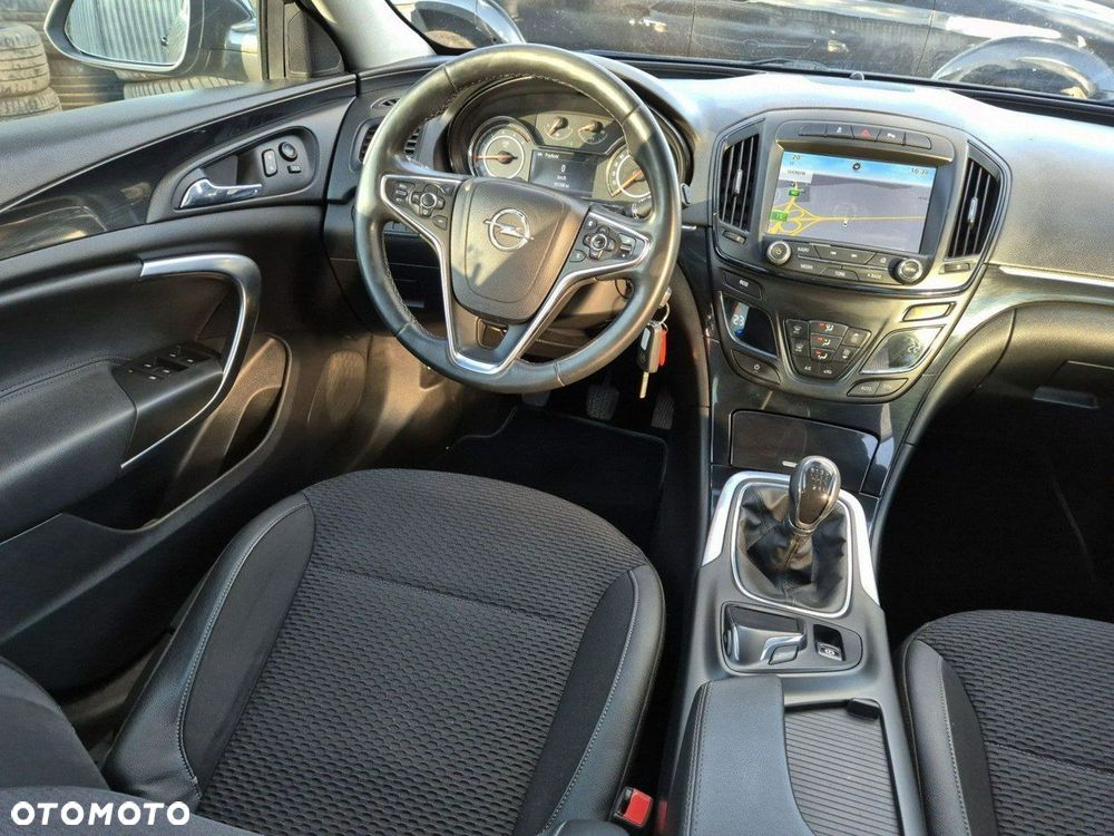 Opel Insignia - 24