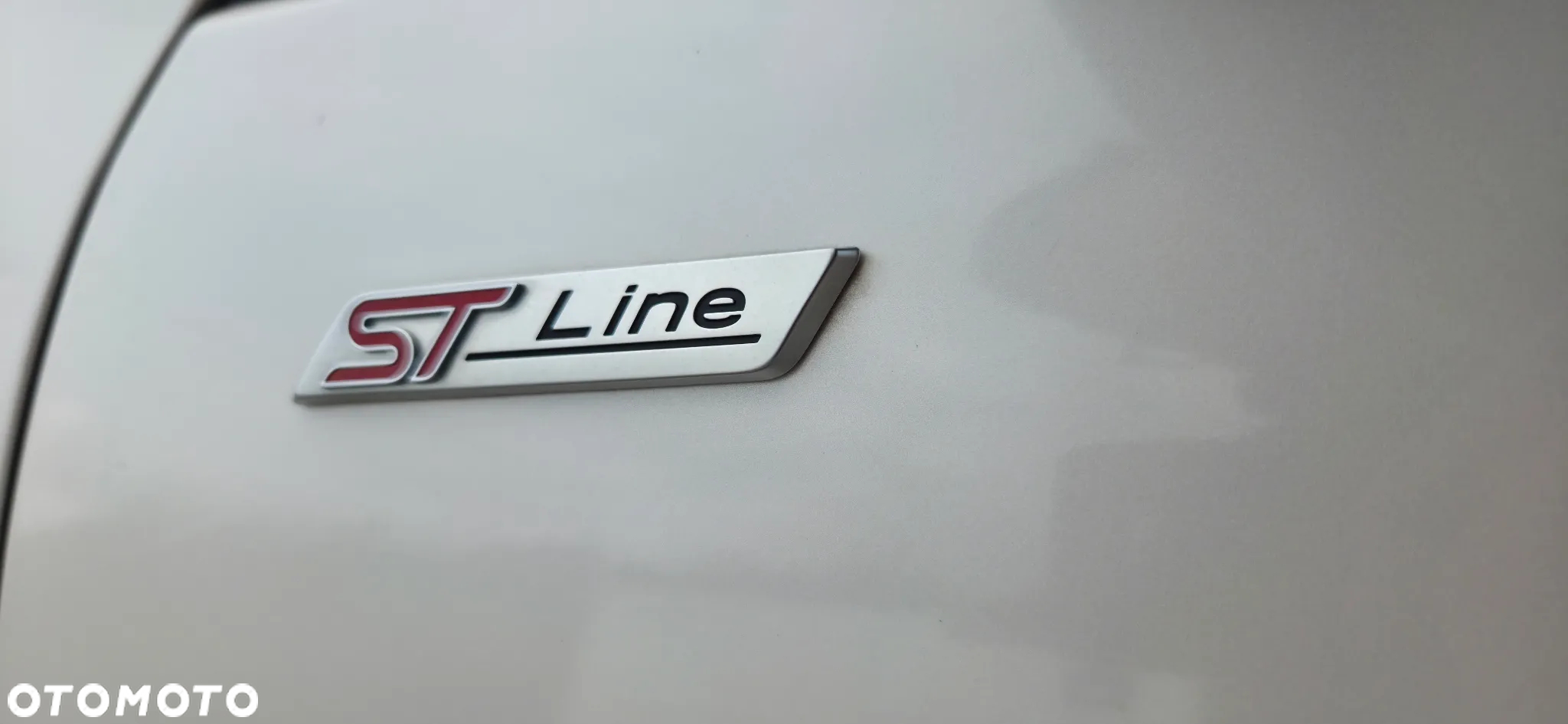 Ford Kuga 2.5P PHEV FWD ST-Line X - 22