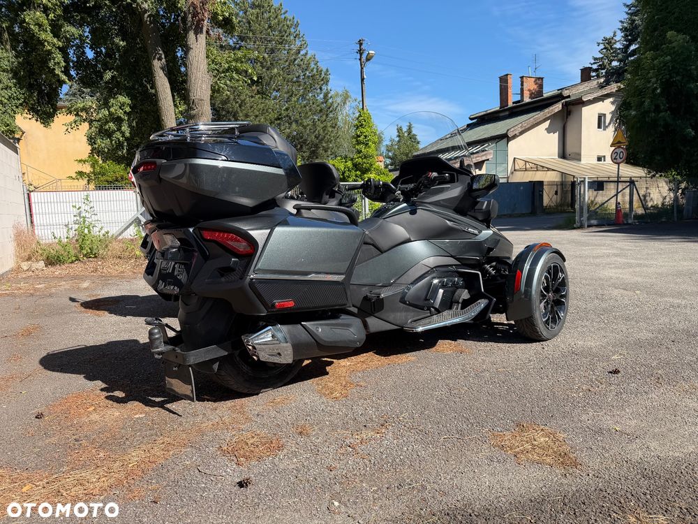 Can-Am Spyder - 3