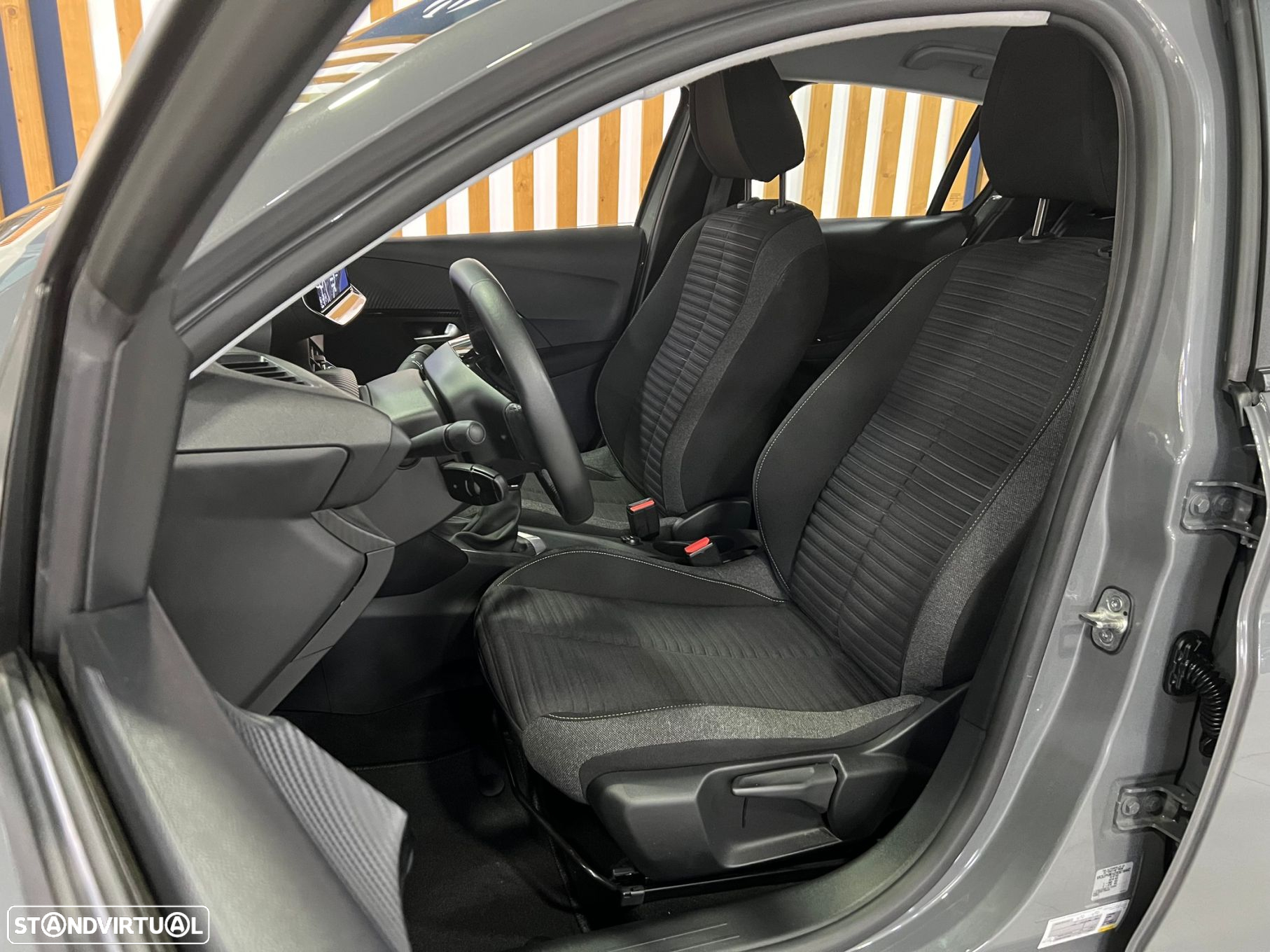Peugeot 208 1.2 PureTech Active Pack - 10
