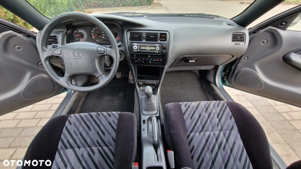 Toyota Corolla - 15