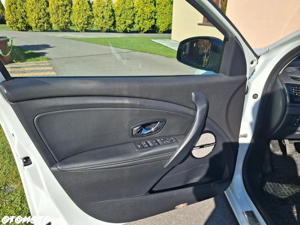 Renault Megane 1.6 dCi Energy Bose - 22