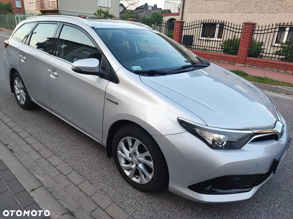Toyota Auris Hybrid 135 Premium - 15